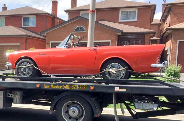 Classic Vehicle Safe Towing by Tow Master in Toronto